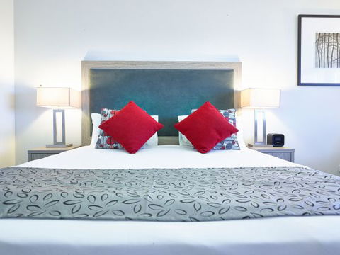 H Hotel - Tourism Bookings 7